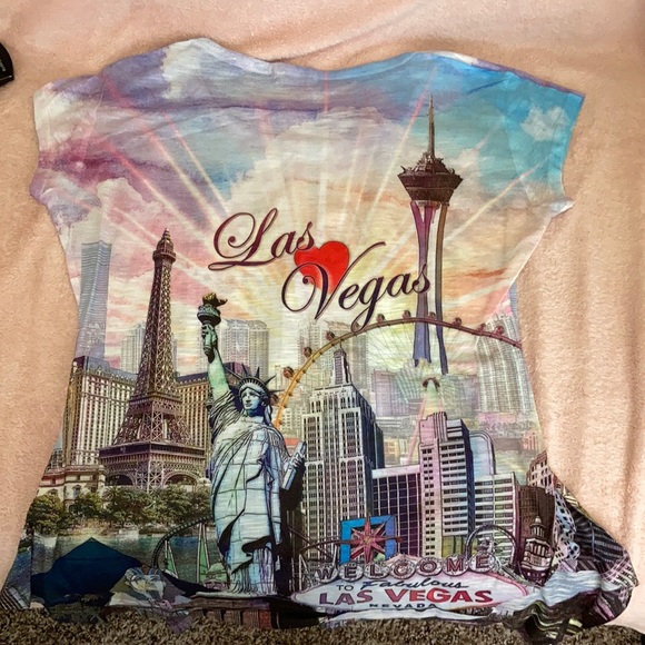 T-Shirt - Picture 2 of 2